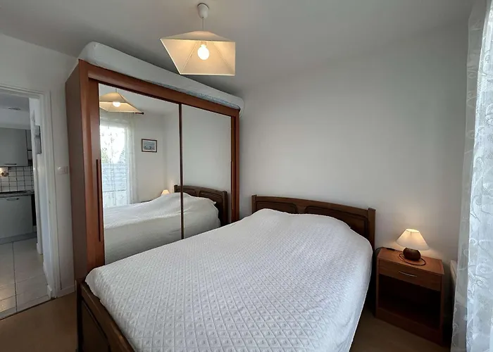 펜션 Maison De Avec Terrasse Dallee, 6 Couchages, A Deux Pas De L'ocean A St-jean-de-monts - Fr-1-224c-94 생장드몽