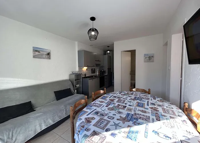 Maison De Avec Terrasse Dallee, 6 Couchages, A Deux Pas De L'ocean A St-jean-de-monts - Fr-1-224c-94 생장드몽