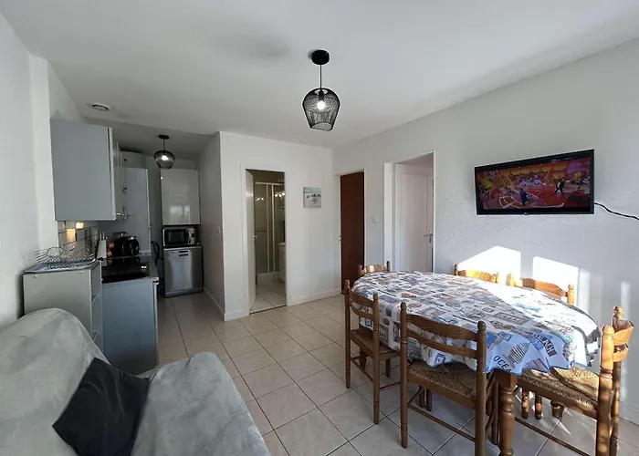 Maison De Avec Terrasse Dallee, 6 Couchages, A Deux Pas De L'ocean A St-jean-de-monts - Fr-1-224c-94 * 생장드몽