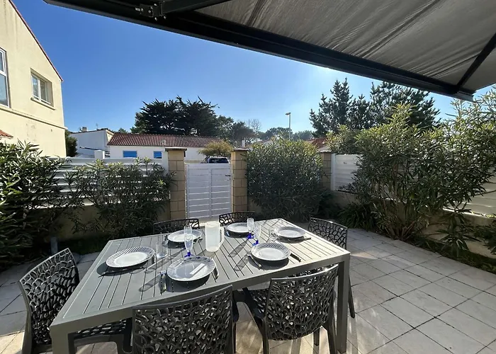 Maison De Avec Terrasse Dallee, 6 Couchages, A Deux Pas De L'ocean A St-jean-de-monts - Fr-1-224c-94 *