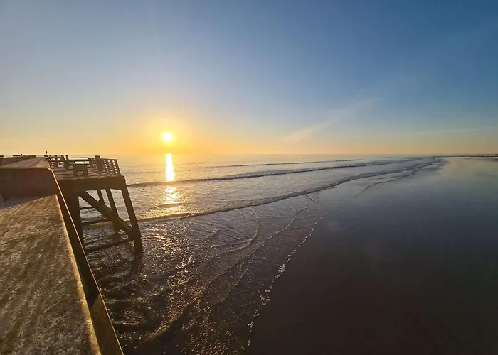 Maison De Avec Terrasse Dallee, 6 Couchages, A Deux Pas De L'ocean A St-jean-de-monts - Fr-1-224c-94 펜션