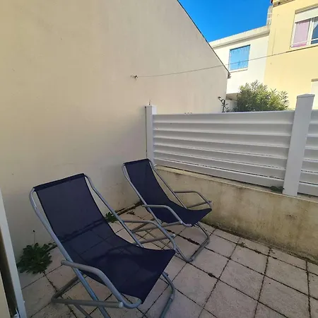 Maison De Avec Terrasse Dallée, 6 Couchages, à Deux Pas De L'océan à St-jean-de-monts - Fr-1-224c-94 *