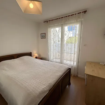 Maison De Avec Terrasse Dallee, 6 Couchages, A Deux Pas De L'ocean A St-jean-de-monts - Fr-1-224c-94 * Saint-Jean-de-Monts