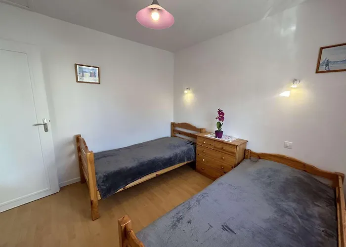 Maison De Avec Terrasse Dallée, 6 Couchages, à Deux Pas De L'océan à St-jean-de-monts - Fr-1-224c-94 Casa de Férias *