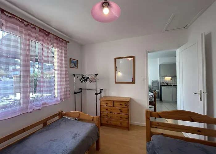 Maison De Avec Terrasse Dallée, 6 Couchages, à Deux Pas De L'océan à St-jean-de-monts - Fr-1-224c-94 Casa de Férias *